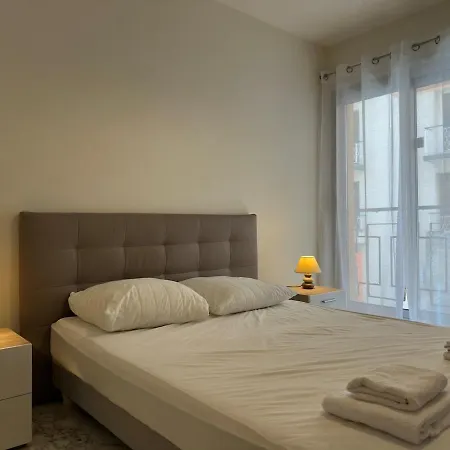 Beau 3 Pieces Centre Αντίμπ